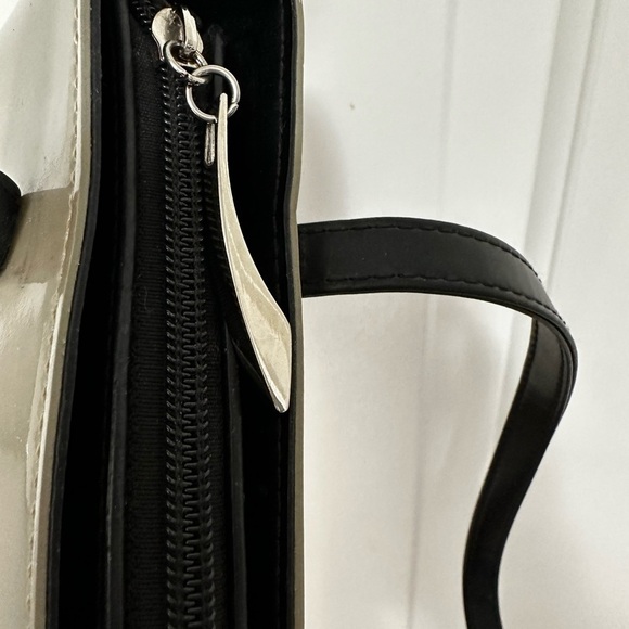 Beijo Shoulder Vintage Gray Bag with Black Double Straps - Picture 6 of 8